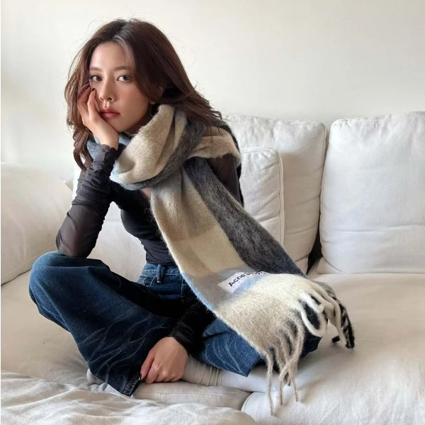 格纹马海毛混纺围巾