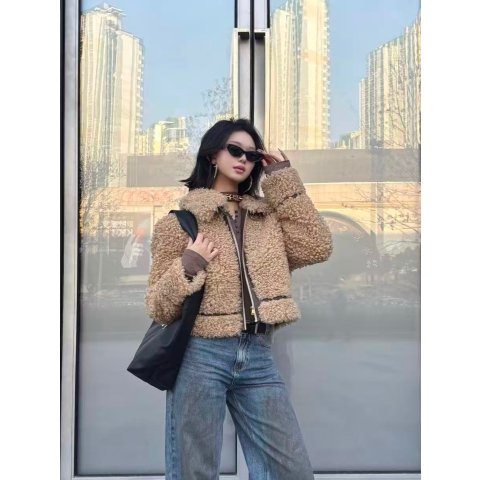 Audrey 仿皮草外套 棕色