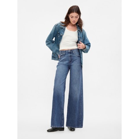 高腰宽腿牛仔裤