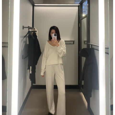 BeCalm 圆领套头衫