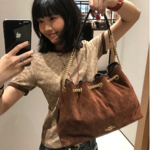 $319(国内￥2700)