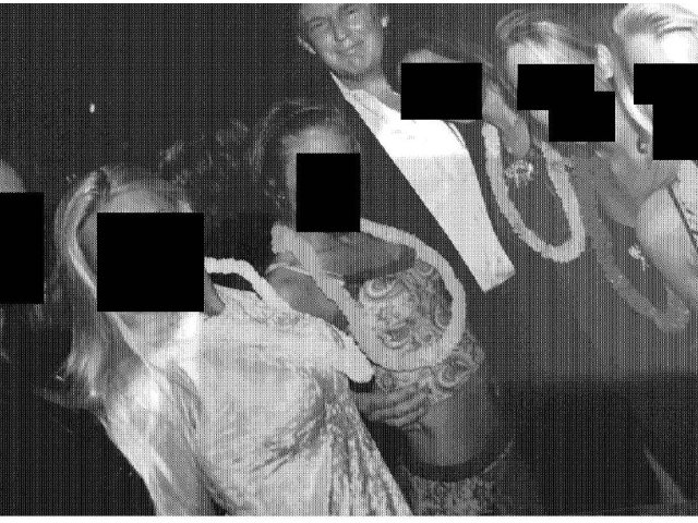 权贵丑闻再起！爱泼斯坦遗产新照曝光...