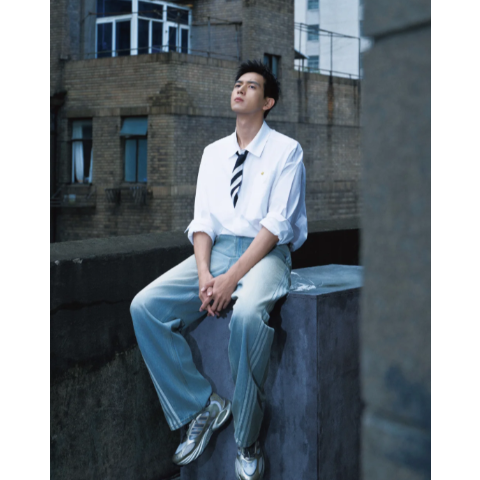 Megaride 运动鞋 黑色款