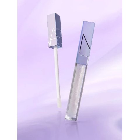 带紫色偏光闪！限定透明唇蜜