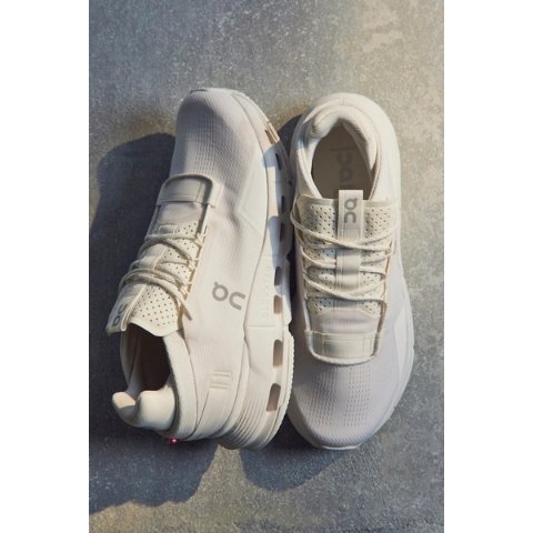 On Cloudnova 2 男士运动鞋