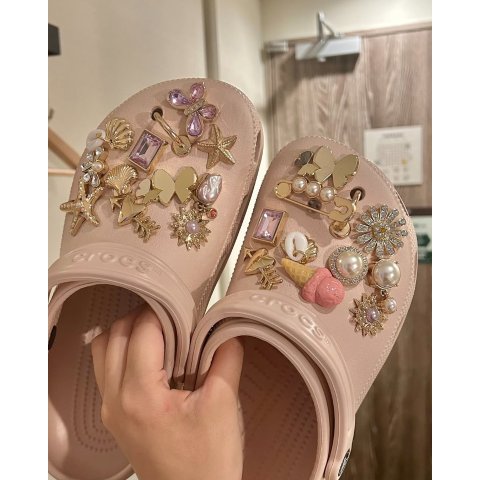 Crocs经典洞洞鞋