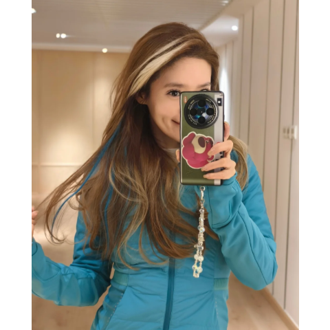 Down for It All 女士夹克