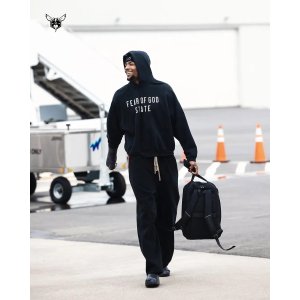 Black 长袖连帽衫