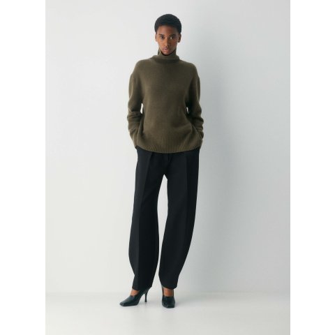 Plush 羊绒高领毛衣 宽松款