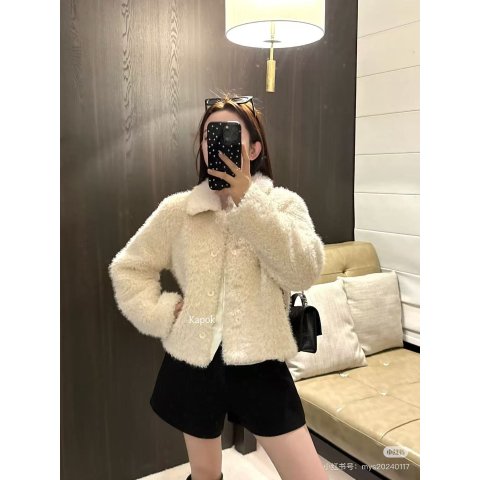 ATOHM米色 Melina 人造毛皮夹克
