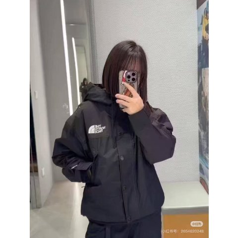 Black Reign On 雨衣 黑色