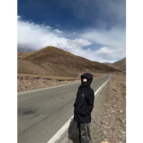 Arc teryx黑武士Beta 女士夹克