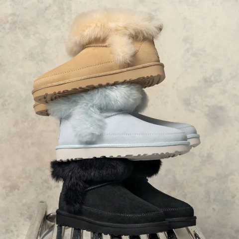 UGG大童款！暂码全Classic Ultra Mini Chalet 儿童靴