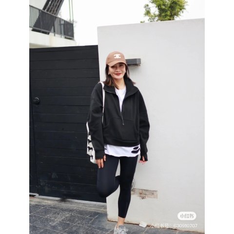 Scuba 立领款半拉链