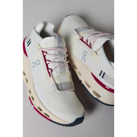 On Cloudnova 2 女士运动鞋