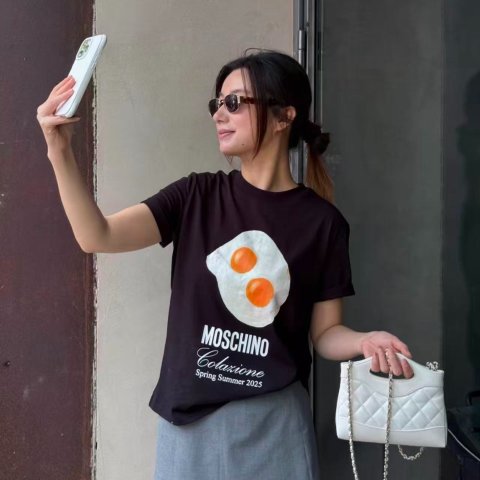 Black Eggs 印花T恤