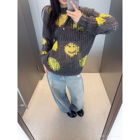 Acne Studios很吸睛！设计感满满Embroidered 开衫针织毛衣