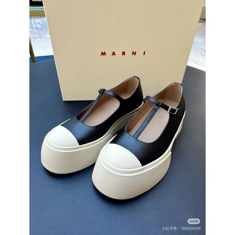 Black Pablo Mary Jane 芭蕾平底鞋