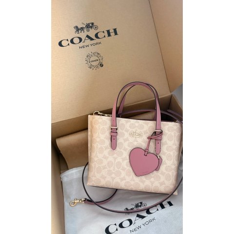 Coach容量大！Coach Mollie 手提包 帆布 心形挂饰