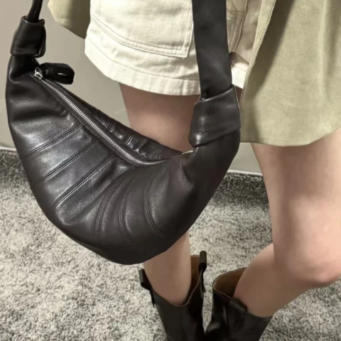 纯羊皮小号牛角包