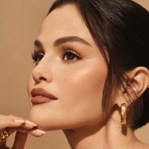 轻盈柔雾打造健康暖肌