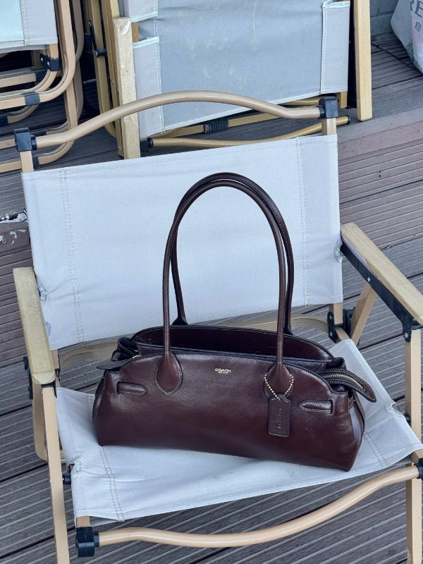 Empire Carryall 34号手提包