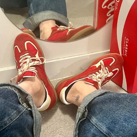 Alohas Tb.490 绑带运动鞋