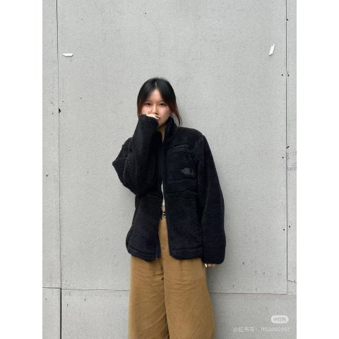 The North FaceBlack Extreme Pile 2 夹克 全拉链