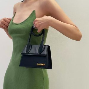 4折起！范思哲保龄球包$1323