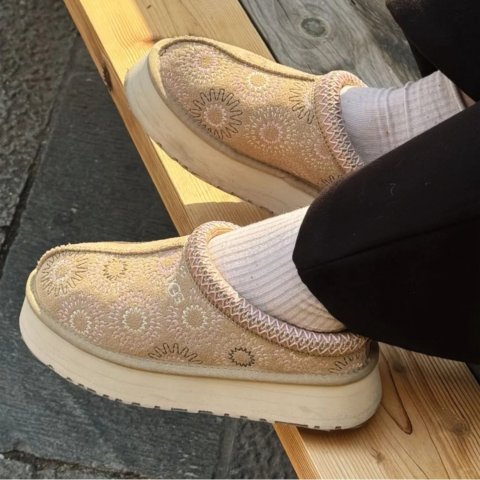 UGG Tazz Sun Stitch 儿童款