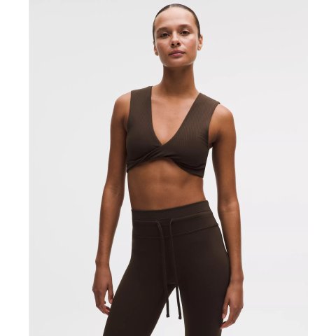 Lululemon Nulu 罗纹V领文胸