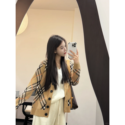 大童格纹羊毛开衫 米色