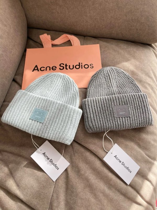 Large Face 蓝色针织帽