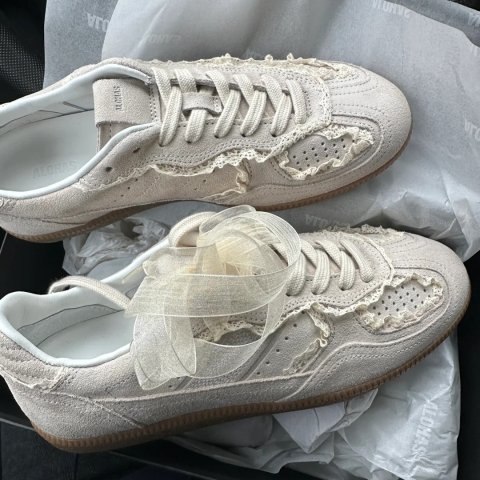 Alohas Tb.490 钩编系带运动鞋