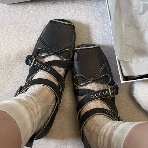 4折起！Praying芭蕾鞋$58