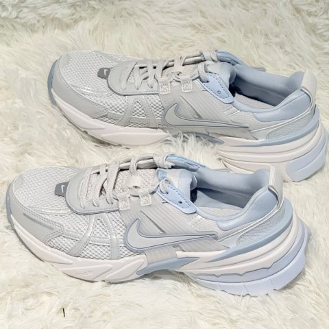 Nike V2K Summit 女跑鞋