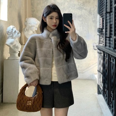 Miu Miu Wander绗缝手提包