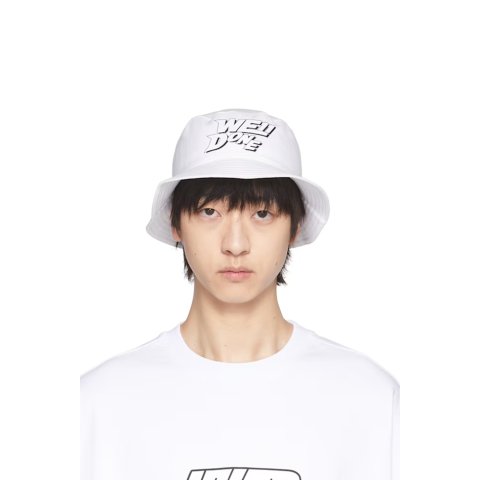 Basic 白色标志渔夫帽