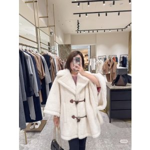 Max MaraOff-White George1 仿皮草夹克