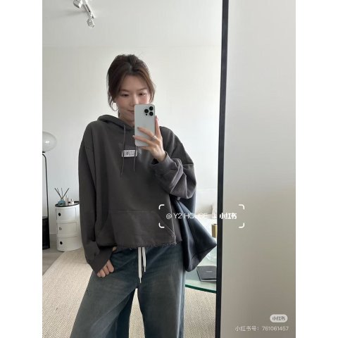 Taupe 连帽卫衣宽松款