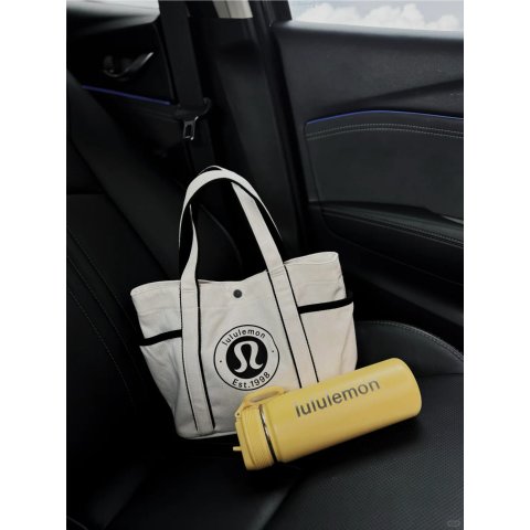 Lululemon非常经典的配色Daily 帆布多袋迷你托特包 6.5L