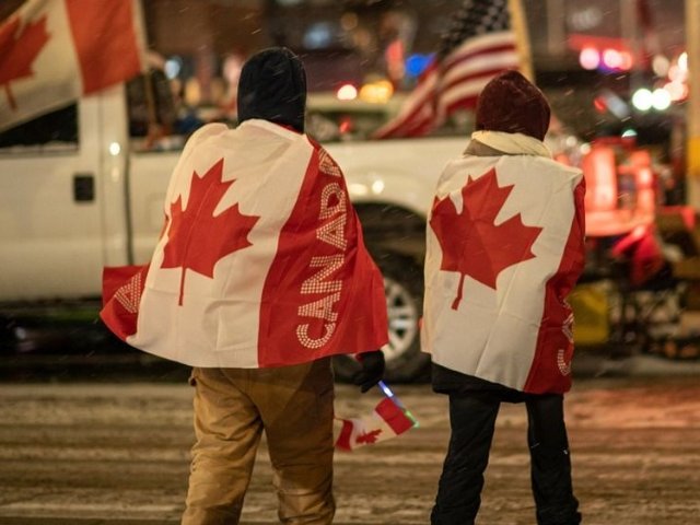 重磅！加拿大移民政策大转向：202...