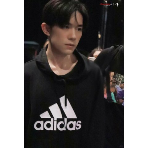 大童连帽卫衣 大标志