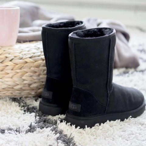 UGG Classic Short II 雪地靴