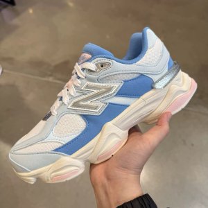  9060 女童运动鞋