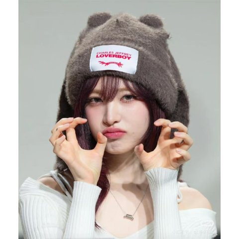 Chunky 棕色兔子毛绒帽