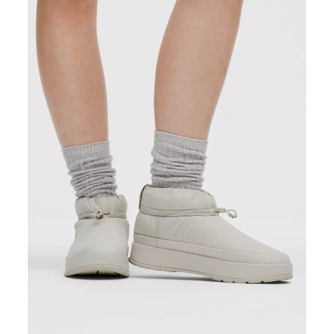 Lululemon Wunder Puff 女式短靴
