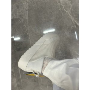 Arc teryx黑色、白色都有货Kragg 女款徒步鞋