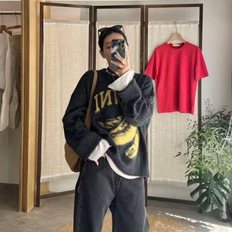 Banana 灰色图案毛衣