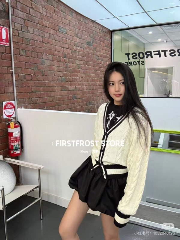 Off-White 心形针织开衫